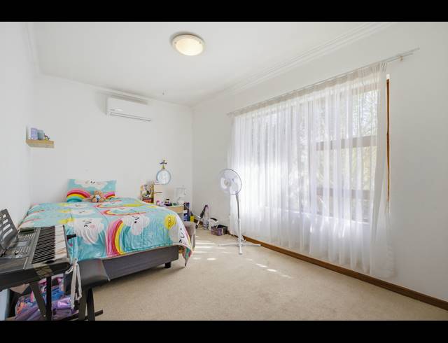 3 BEDROOM HOUSE FOR SALE IN CRAIGAVON